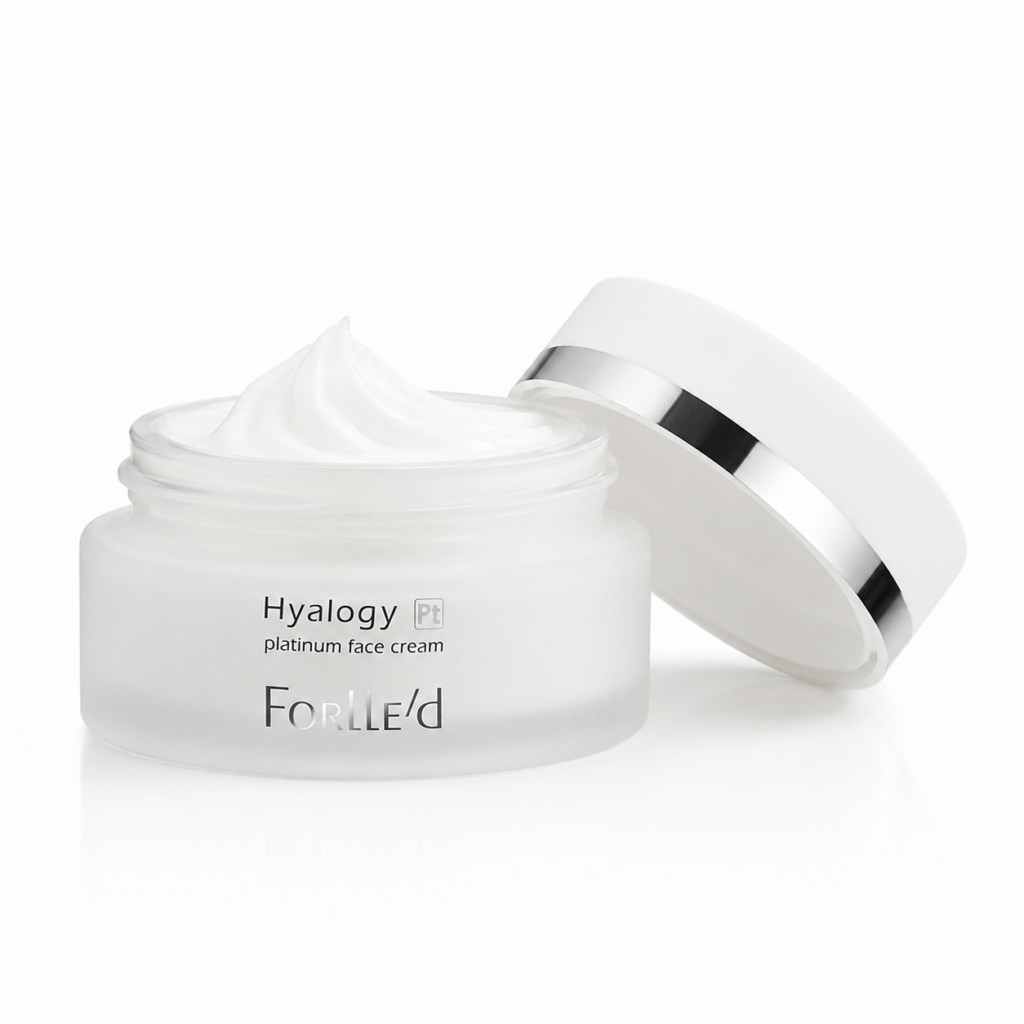 Forlle’d Hyalogy Platinum Cream is een geavanceerde anti-aging crème die speciaal ontwikkeld is om de huid intensief te hydrateren, beschermen en herstellen.